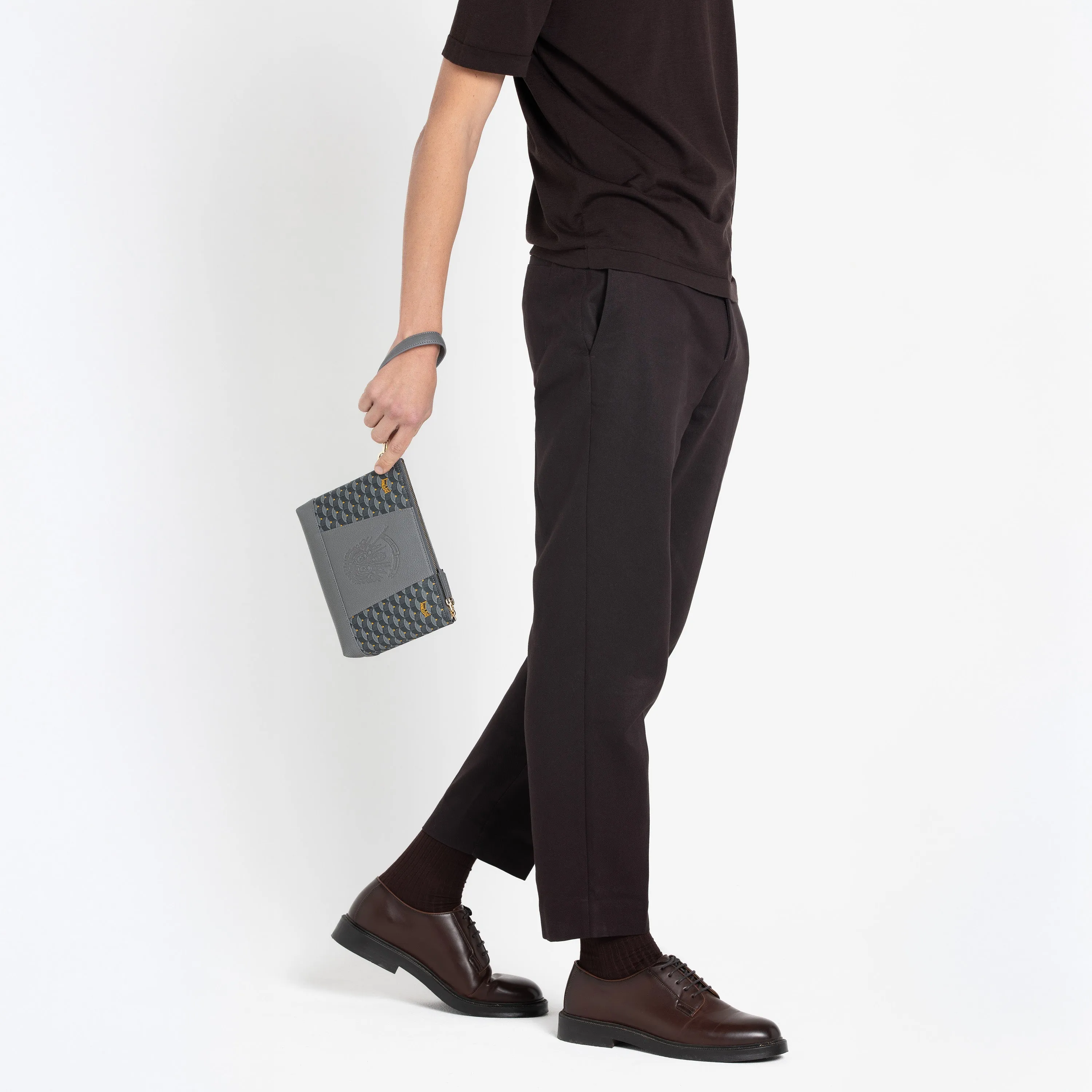 Carry On 21 Pouch