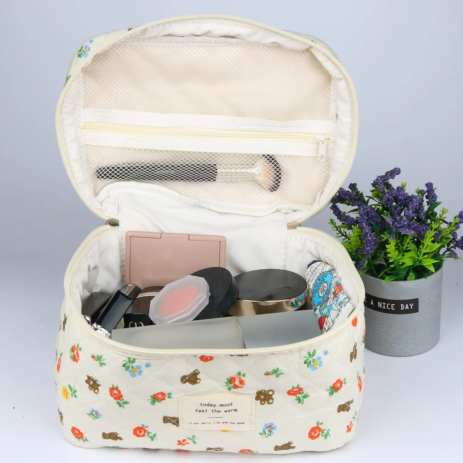 Cosmetic Bags for Women, Cute Floral Makeup Bag, Organizer Storage Make Up Bag, Travel Toiletry Bags, Handbags Purses (Bear/Big)
