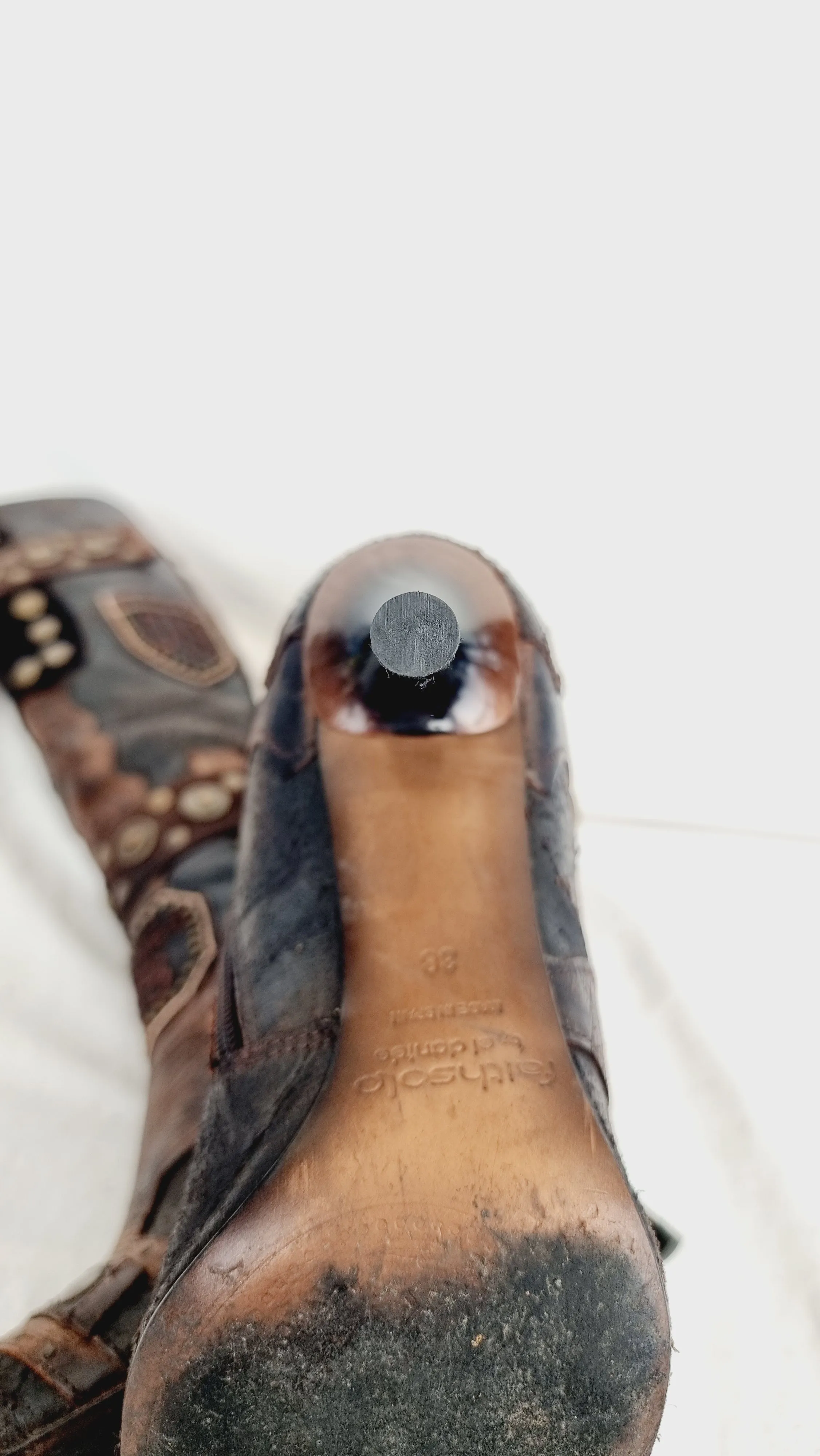 EU 38 / UK 5 El Dantes Boots