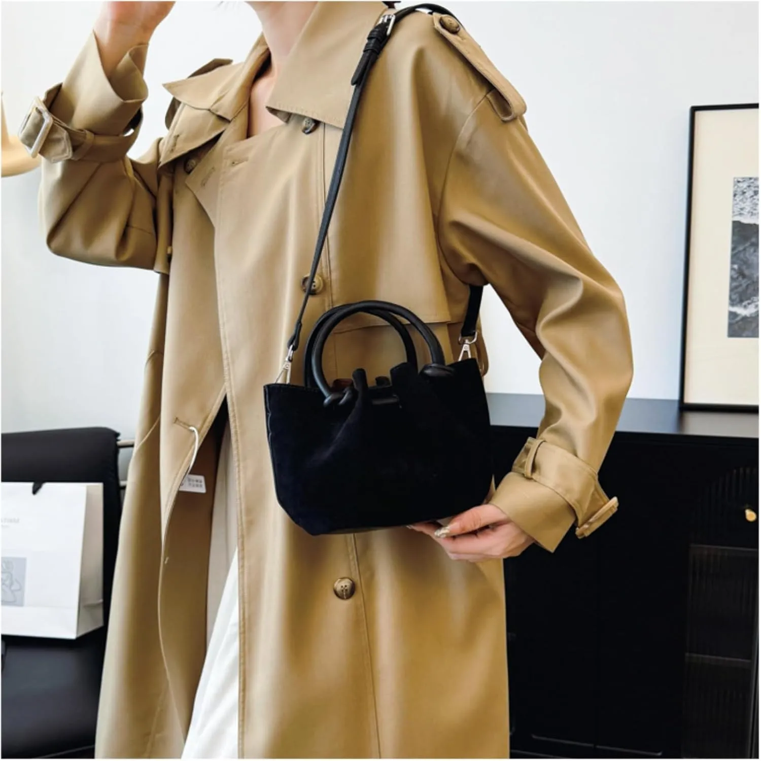 Fashionable Hobo Bag - Chic Water Bucket Purse with Matching Pouch, Comfortable Handle, Drawstring Closure