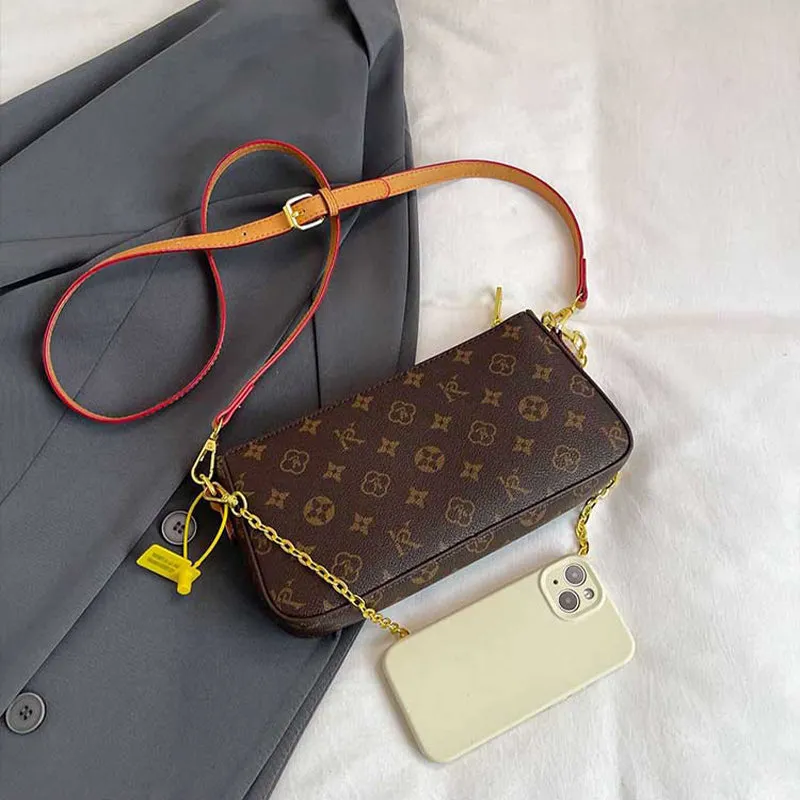Fashionable multifunctional women's bag