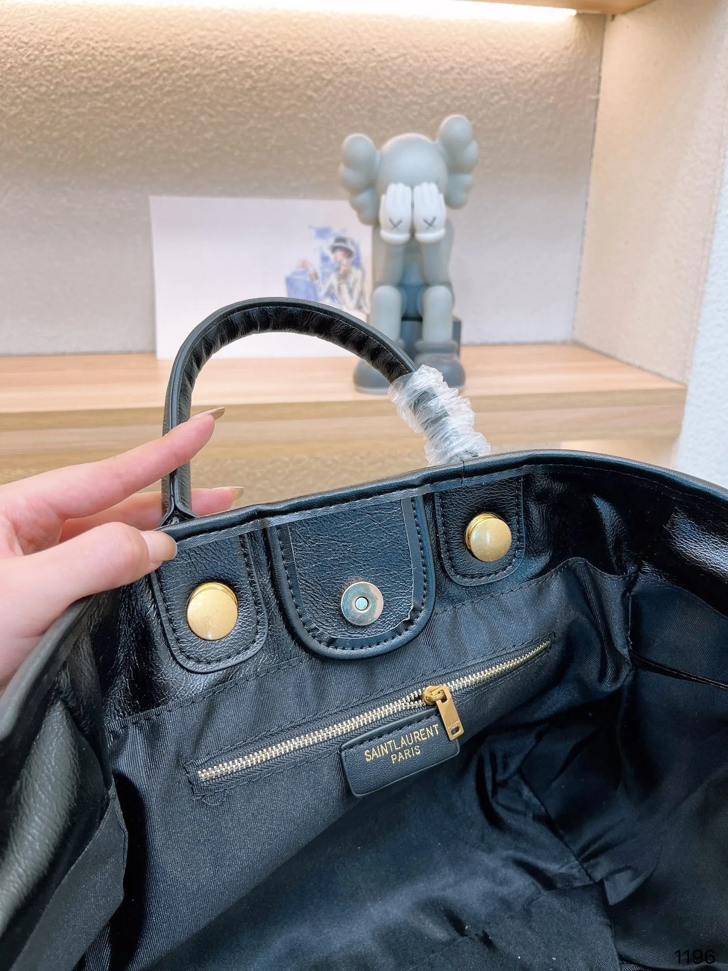 Fashionable YSL letter handbag
