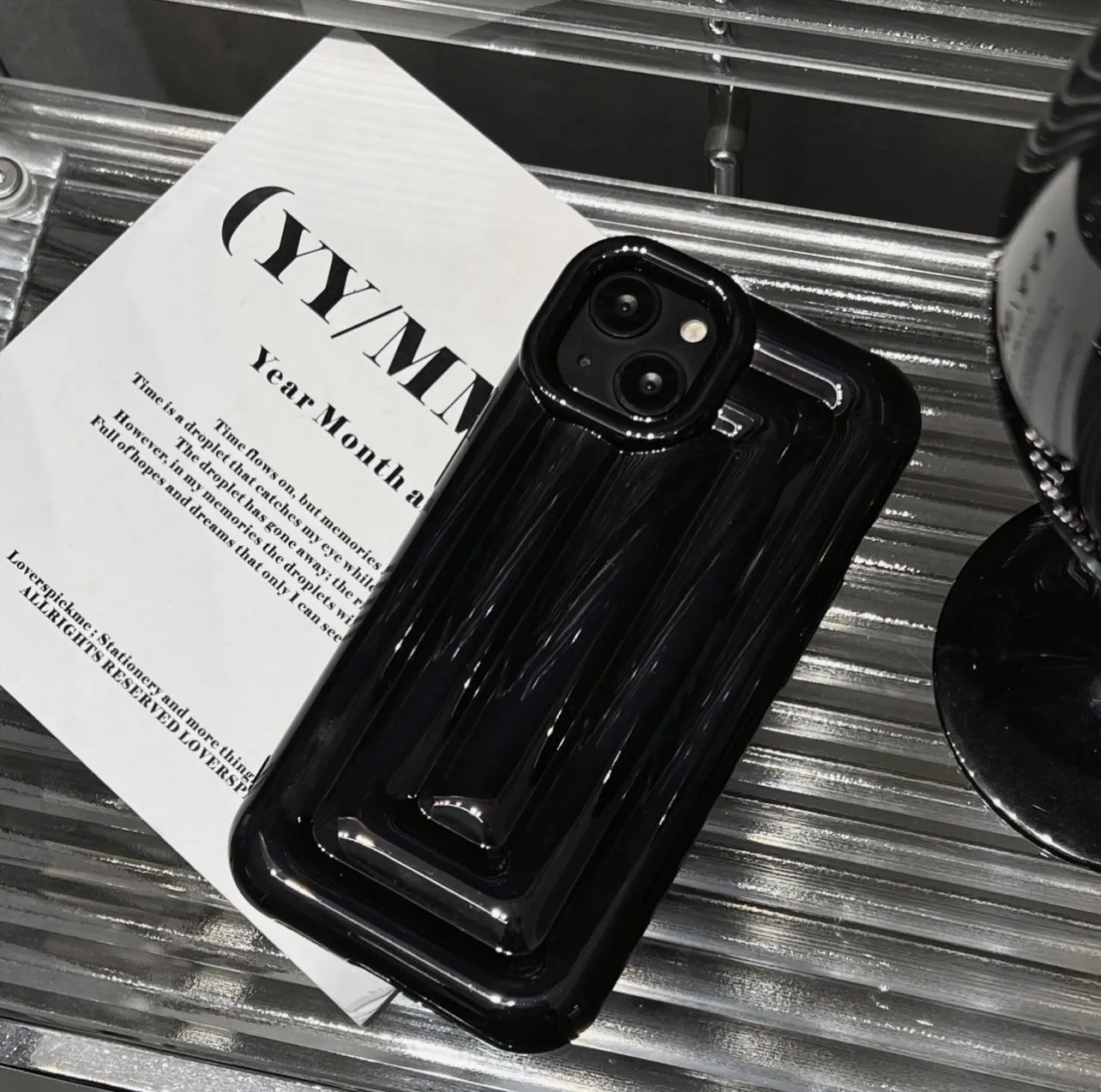 Iphone Cromatic Shade With Puffer