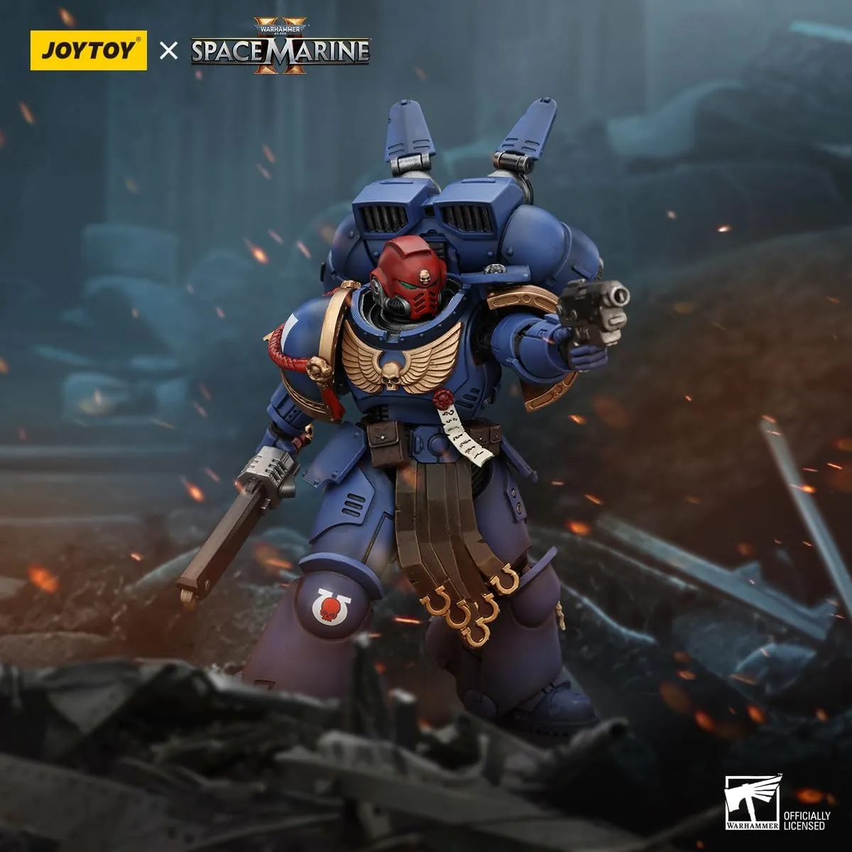 JOYTOY Warhammer 40k Space Mrine Ultramarines Sergeant Gadriel 5in 1/18 Scale Collectible Action Figure with Exquisite Design, Gifts for Fans & Collectors