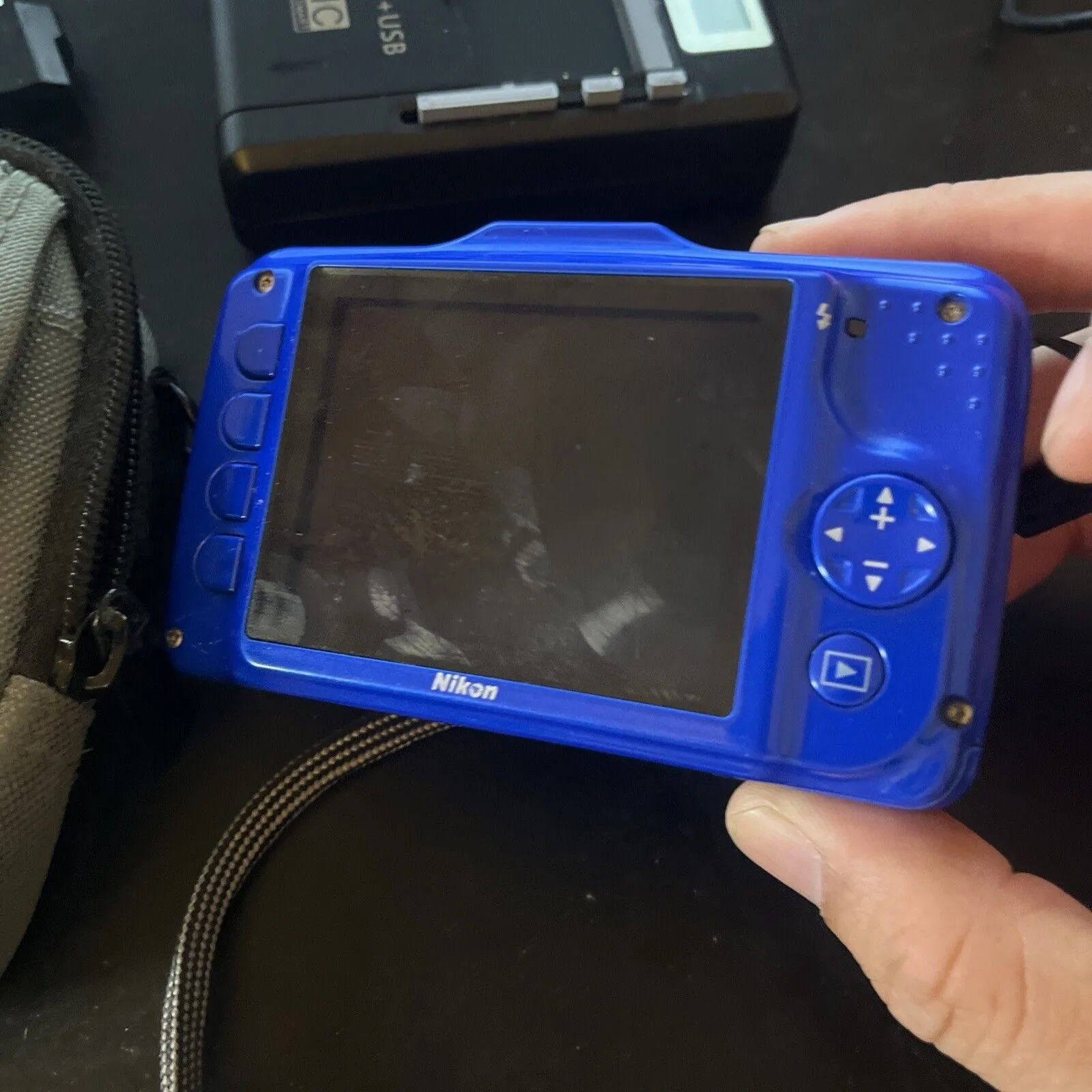 Nikon Coolpix S31 Waterproof Shockproof Digital Camera 10.1MP Blue
