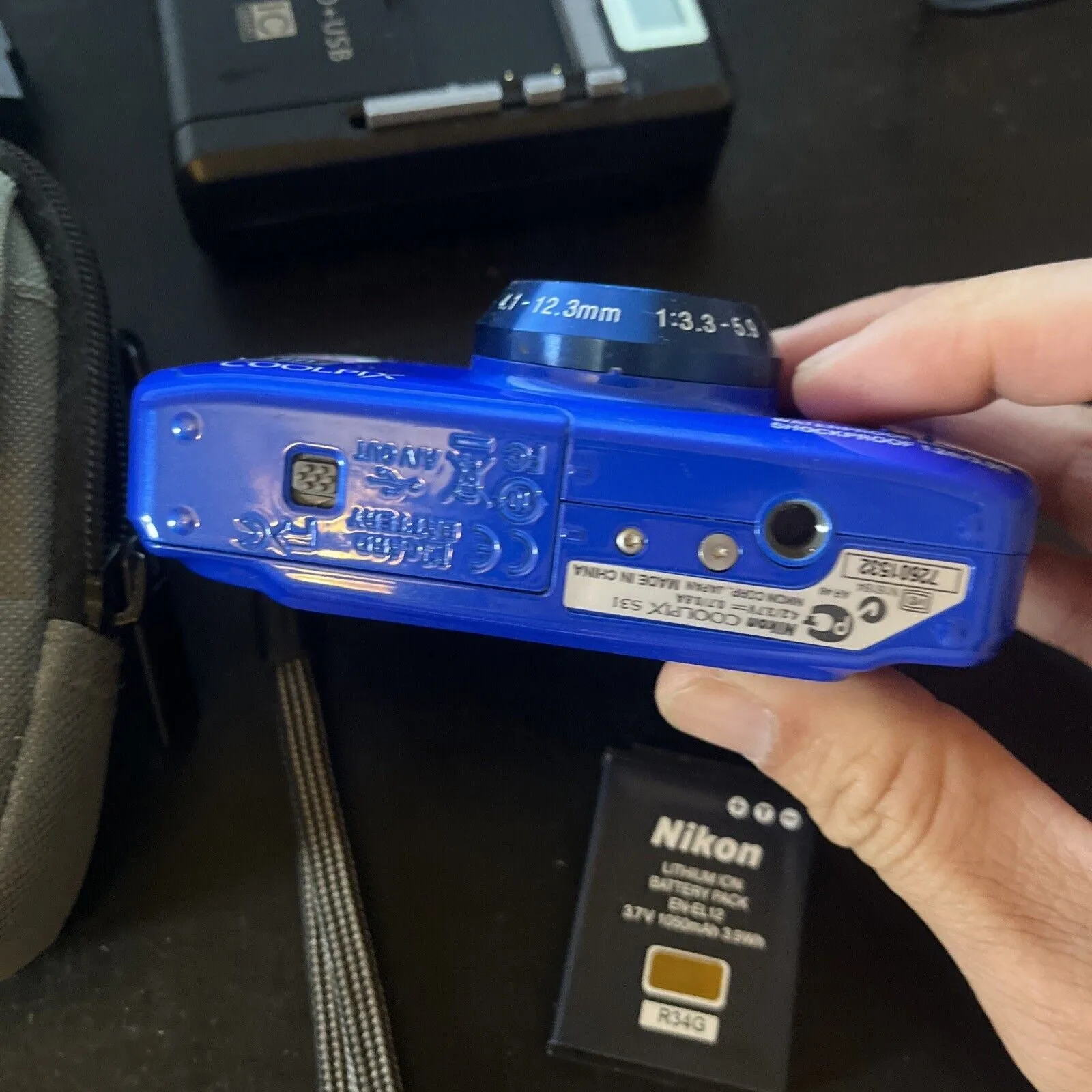 Nikon Coolpix S31 Waterproof Shockproof Digital Camera 10.1MP Blue