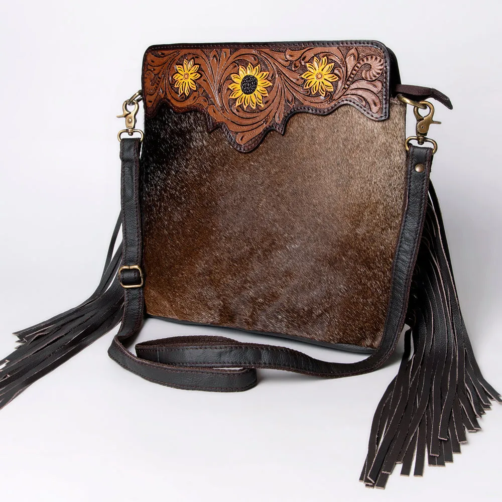 Ohlay Medium Crossbody Bag KBA102