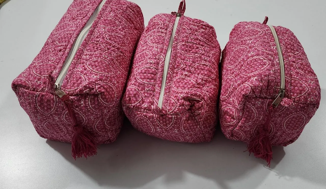 Pink Zaal Print Pouch Set