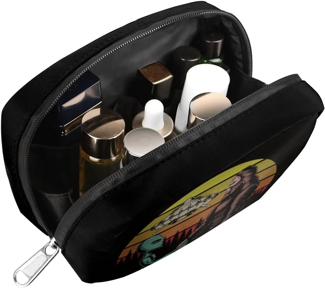 Sasquatch Cool Travel Toiletry Bag for Boys Men, Bigfoot Waterproof Small Dopp Kit for Women, Shaving Bag with Large Capacity for Travel,Sports Shower