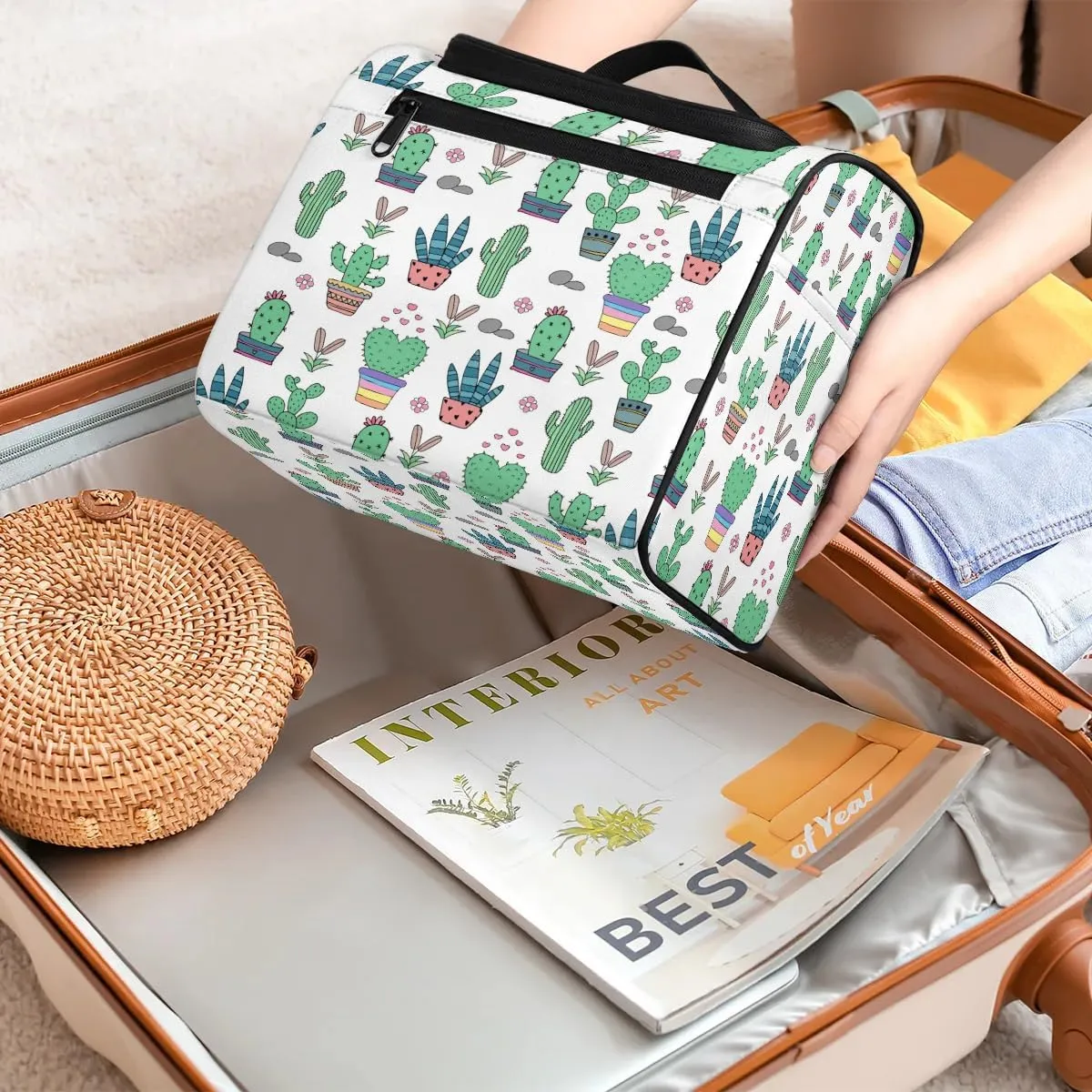 Travel Toiletry Bag for Women, Tropical Cactus Cacti Hanging Toiletry Bag Cosmetic Makeup Bag Travel Organizer for Accessories Toiletries